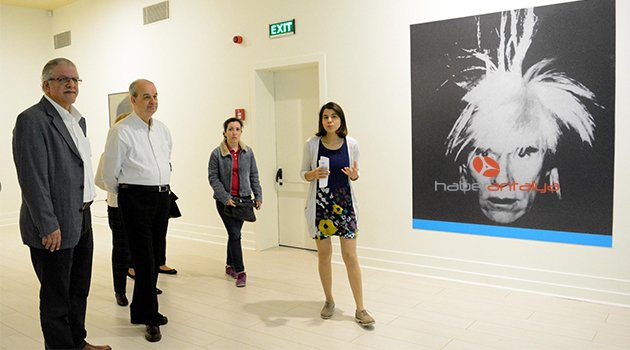 BAŞBUĞ, ANDY WARHOL SERGİSİNİ GEZDİ