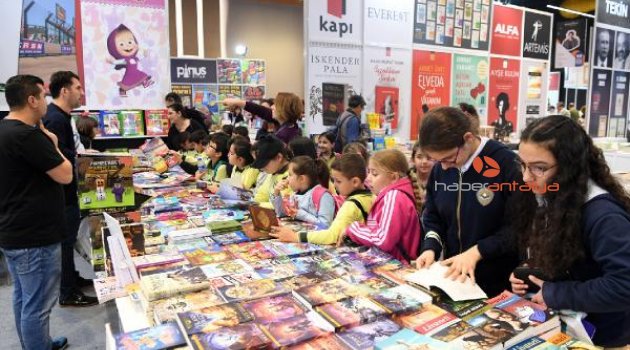 Başkan Böcek: Antalyalıları fuara bekliyoruz