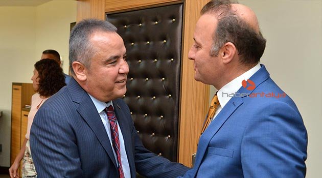 BAŞKAN BÖCEK, REKTÖR ÜNAL'I ZİYARET ETTİ