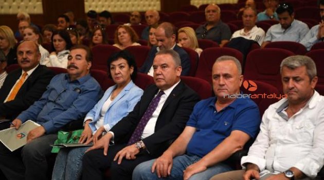 Başkan Böcek yeniden seçildi
