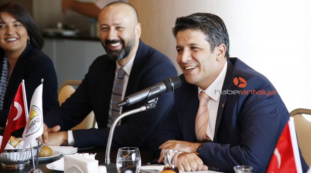 Başkan Genç, İşadamlarına projelerini anlattı