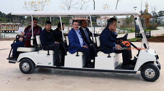 BAŞKAN GÖKÇEK EXPO 2016 ANTALYA’YI GEZDİ
