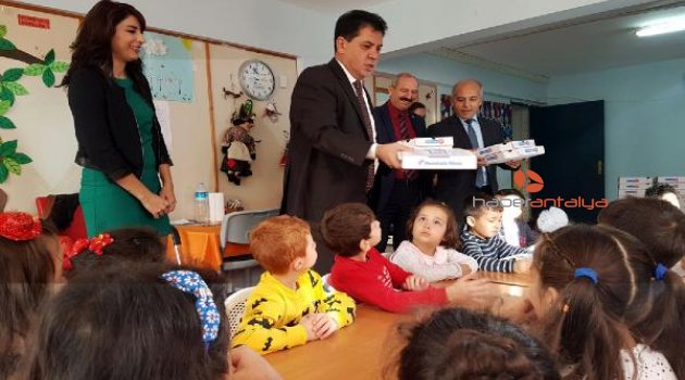 Başkan Gül 853 öğrenciye pizza ısmarladı