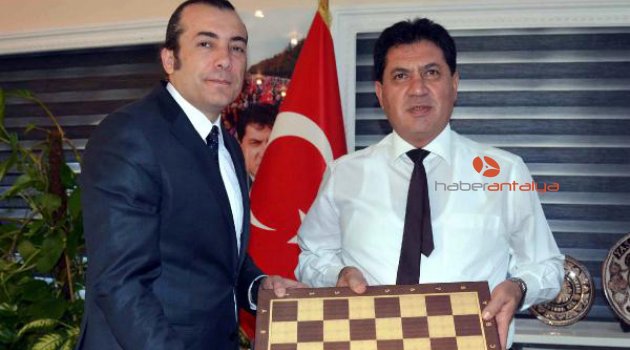 Başkan Gül'e satranç teşekkürü