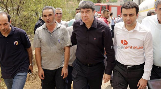 BAŞKAN TÜREL ve MİLLETVEKİLİ KÖSE YANGIN BÖLGESİNDE