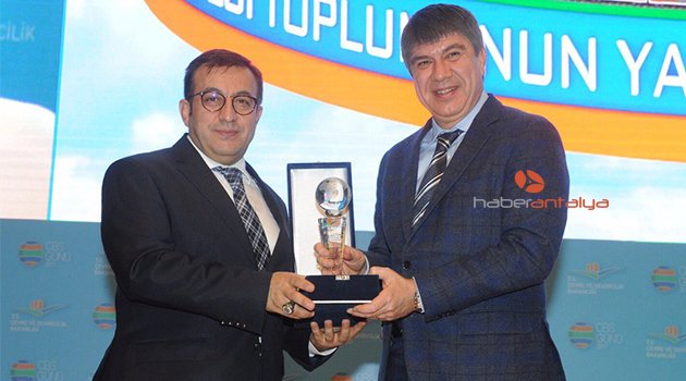 Başkan Türel'e akıllı kent ödülü