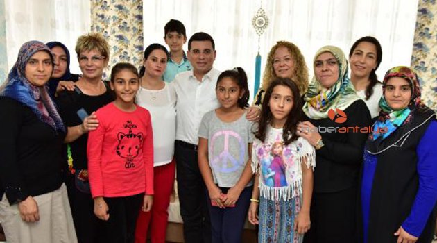 Başkan Tütüncü, kadınlar gününe katıldı