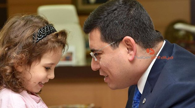 BAŞKAN TÜTÜNCÜ'YE MAKAMINDA ANLAMLI ZİYARET