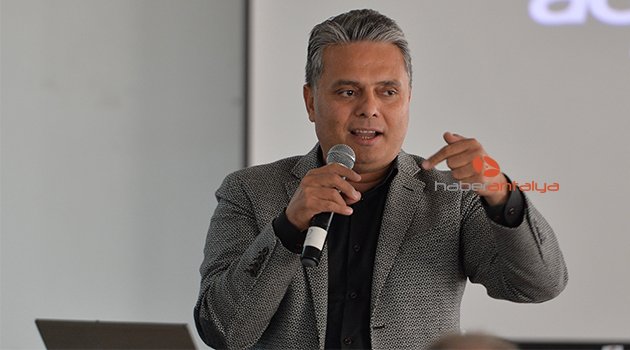 BAŞKAN UYSAL, ‘KENTSEL DÖNÜŞÜM SEMİNERİ’NE KATILDI