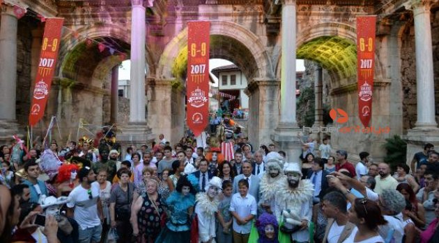 Başkan Uysal, Rusları Kaleiçi'ne davet edecek