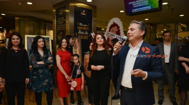 Başkan Uysal'dan sergi açılışı