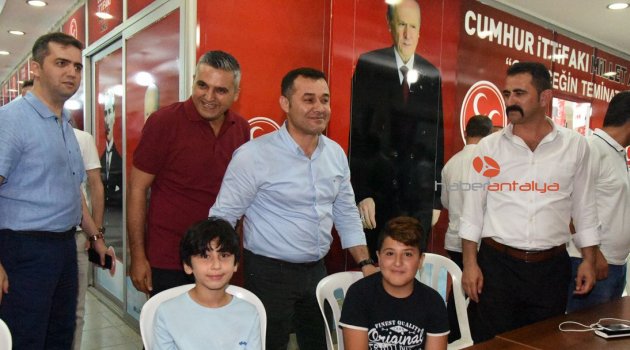 Başkan Yücel, milletvekili adayları ve meclis üyeleri ile iftarda buluştu