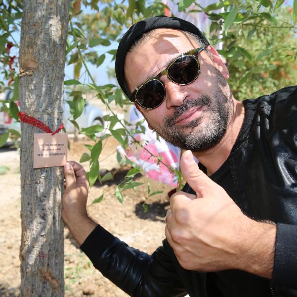 BELÇİKALI DJ DAVE DAVİS EXPO'YA MERCAN DİKTİ