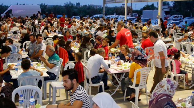 Belediyeden 60 bin kişilik iftar sofrası
