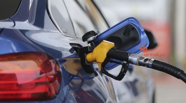 Benzine 12 kuruş zam