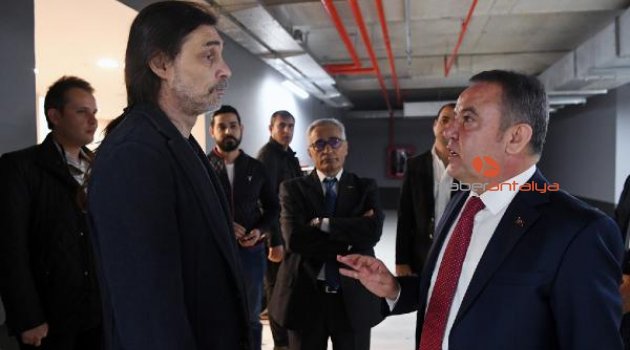 Beşikçioğlu'ndan Nazım Hikmet Fuar Merkezi'ne övgü