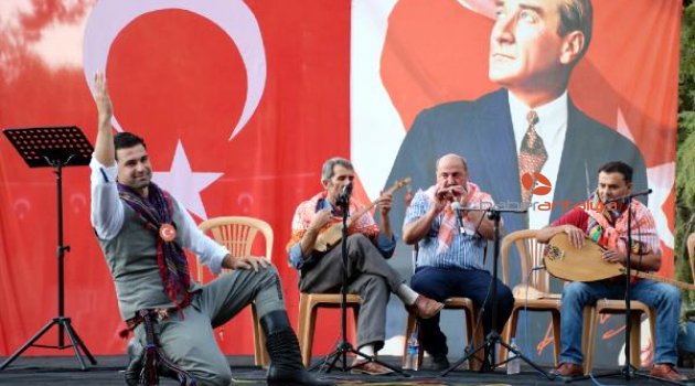 Bezirgan Yaylası'nda türkü şöleni