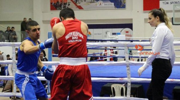Boksun kalbi Muratpaşa'da attı