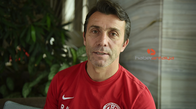 Bülent Korkmaz: "Antalyaspor'un ligde var olduğunu göstermemiz lazım"