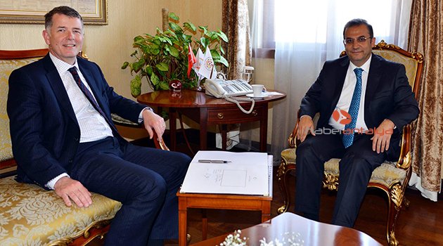 BÜYÜKELÇİ MOORE, VALİ TÜRKER'İ ZİYARET ETTİ