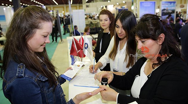BÜYÜKŞEHİR’İN SAĞLIK STANDI BÜYÜK İLGİ GÖRDÜ