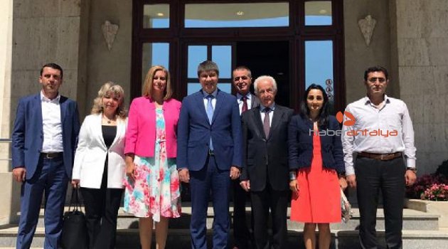 Büyükşehir, Kosova'da 100 yetim çocuğu sünnet ettirdi