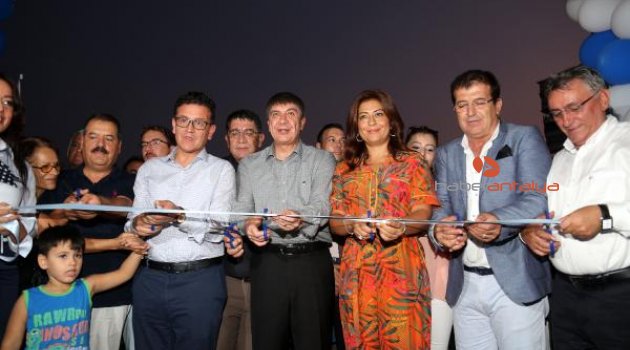 Büyükşehir'in Balık Çarşısı açıldı