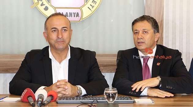 ÇAVUŞOĞLU: LİDERLER KALACAKLARI OTELİ KENDİLERİ SEÇİYOR