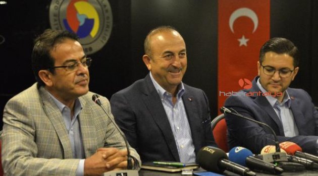 Çavuşoğlu: Rusya'yla vizeyi de aşama aşama kaldıracağız
