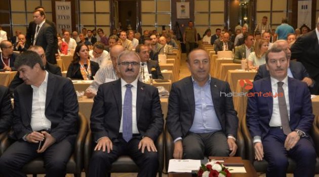 Çavuşoğlu: Turizm Bakanlığı devam edecek
