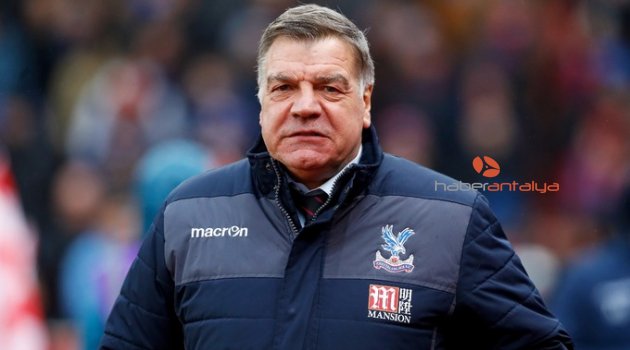 Cenk Tosun'un hocası Sam Allardyce görevden alındı