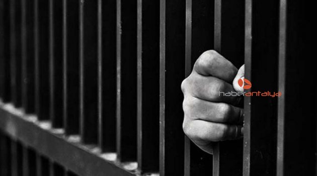 Cezaevinden firar edip annesi ve üvey babasını öldüren sanığa ağırlaştırılmış müebbet