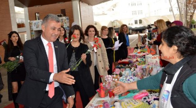 CHP'den Kadınlar Günü etkinliği