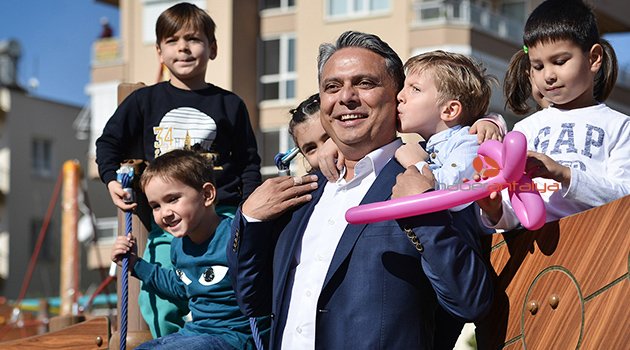 'Çocuk olmaya hakkım var'