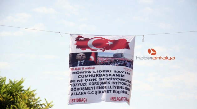 Cumhurbaşkanı aşkı pankart astırdı, polis alarma geçti