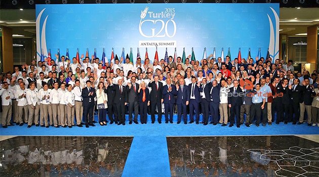 CUMHURBAŞKANI ERDOĞAN'LA ZİRVE HATIRASI