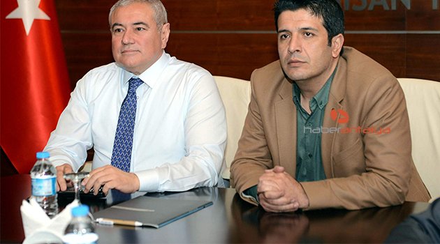DAVUT ÇETİN: “ANTALYA'DA TİCARET TOPLU İŞ YERLERİYLE KURTULUR"