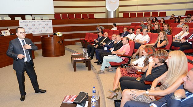 DAVUT ÇETİN : GENÇLERİ GİRİŞİMCİLİĞE YÖNLENDİRMELİYİZ