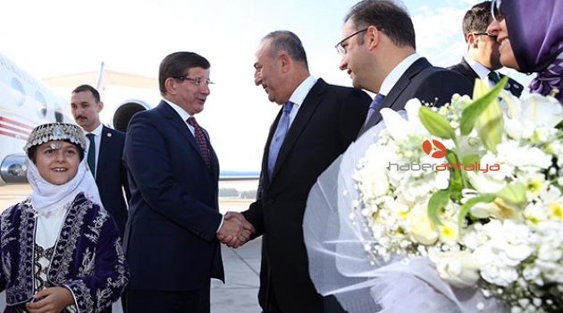 DAVUTOĞLU ANTALYA'DA...