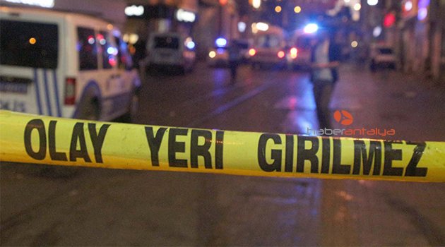 Dehşet | Eşi ve 3 çocuğunu boğazlarını keserek öldürdü, evi yakıp pencereden atladı