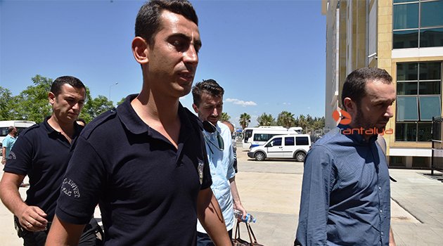 DEKAN ARIK SUÇLAMALARI KABUL ETMEDİ