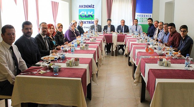 DEMOKRASİ ŞEHİTLERİ’NİN AİLELERİNE DESTEK