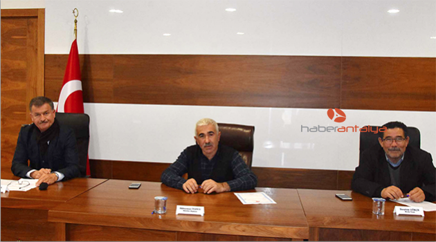 Demre Belediyesi'nde yılın ilk meclisi