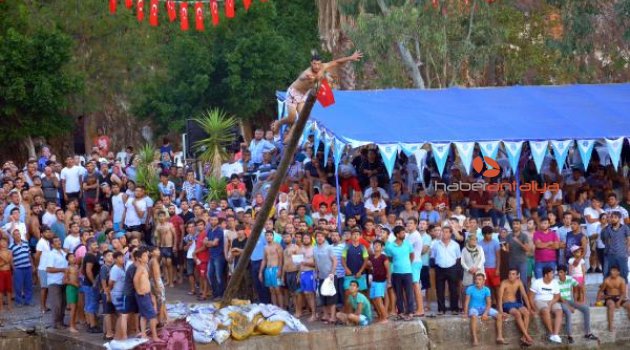 Demre'de Denizcilik ve Kabotaj Bayramı kutlandı