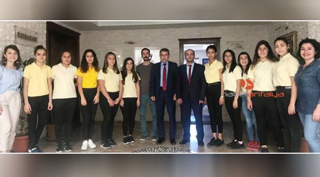 Demreli öğrenciler Hollanda'ya gidiyor