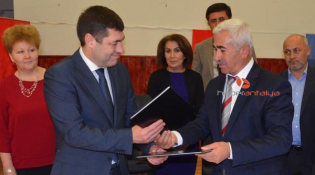 Demre'ye Rusya'dan ikinci kardeş