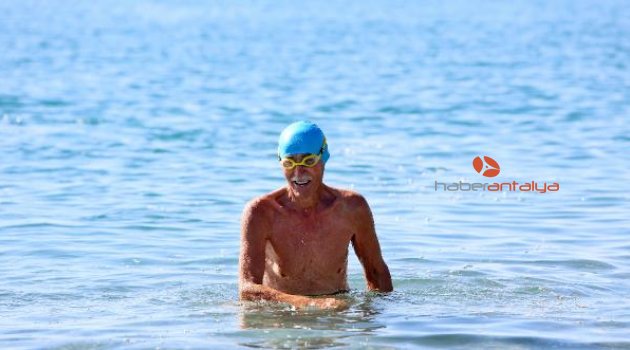 Deniz ve spor hayata bağladı