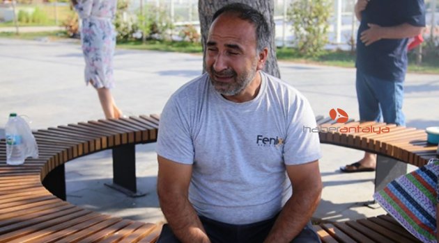Denizde kaybolduğu sanılan ağabeyi plajda bulununca ağladı