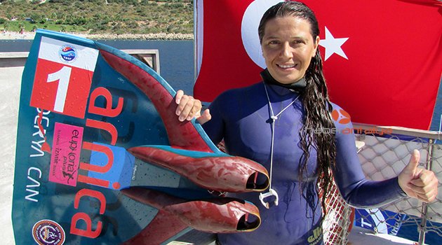 Derya Can'dan serbest dalışta 2'nci Türkiye rekoru