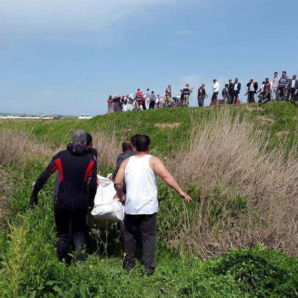 Dicle Nehri'nden Hayvanları Geçirmeye Çalışan 2 Suriyeli Çoban Kardeş Boğuldu